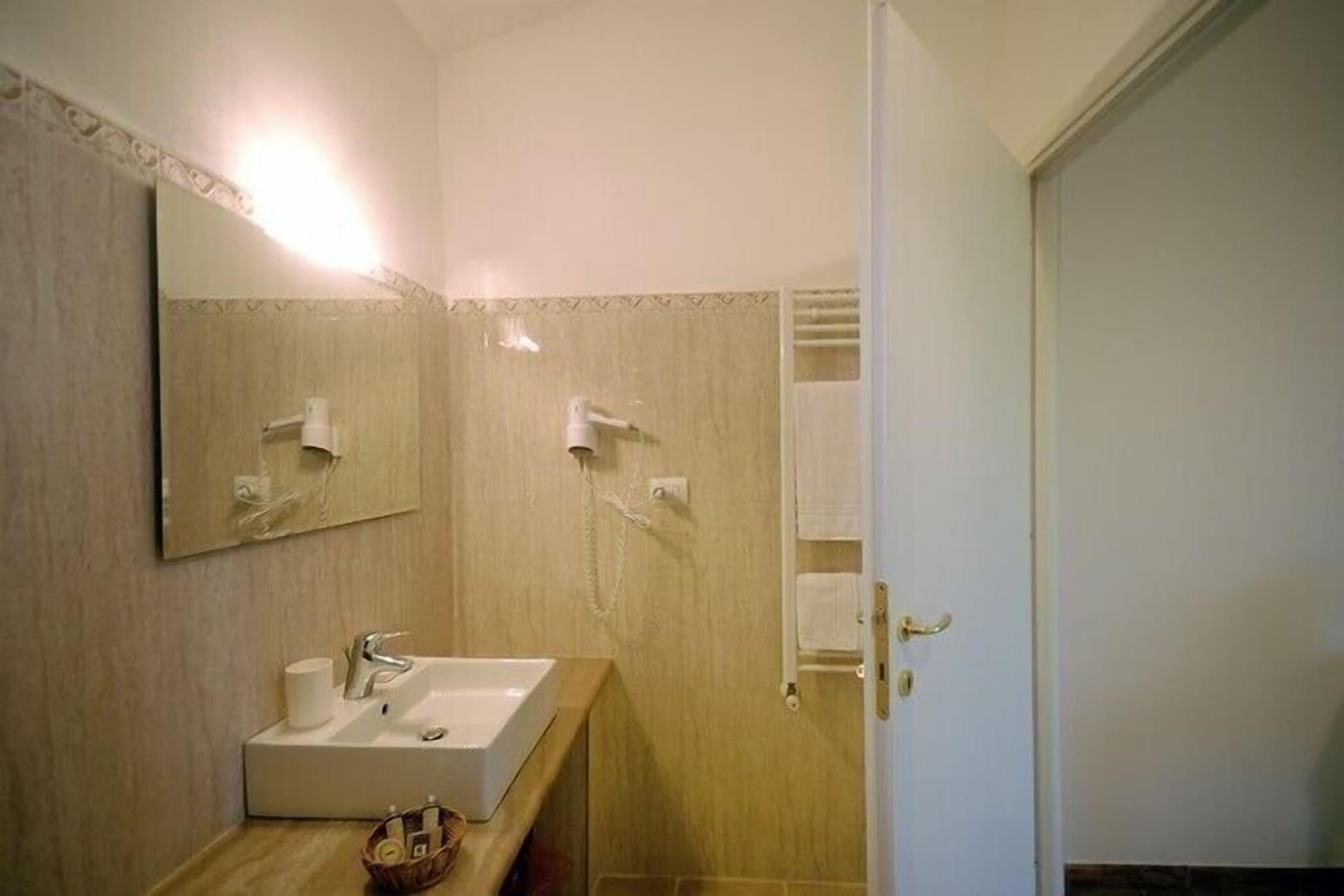 Hotel Pietriccio Rosso La Campigliola Esterno foto